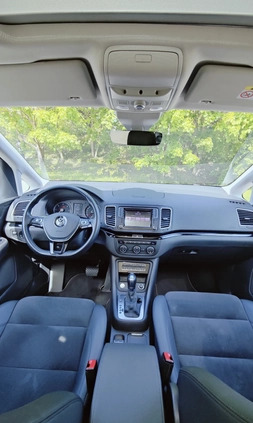 Volkswagen Sharan cena 124500 przebieg: 67300, rok produkcji 2019 z Gdańsk małe 137